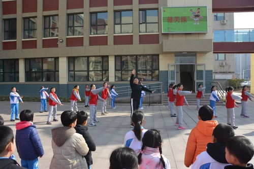 采风 府前街小学大华校区举行2019年上学期开学典礼