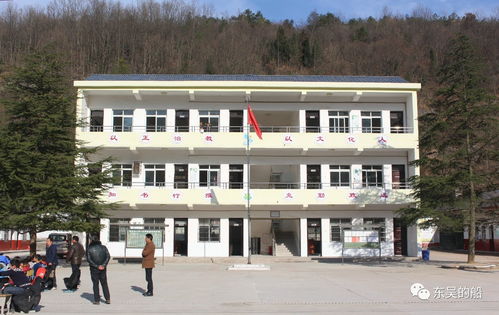 萤火虫公益社关爱山村小学行动——走进大华第二小学